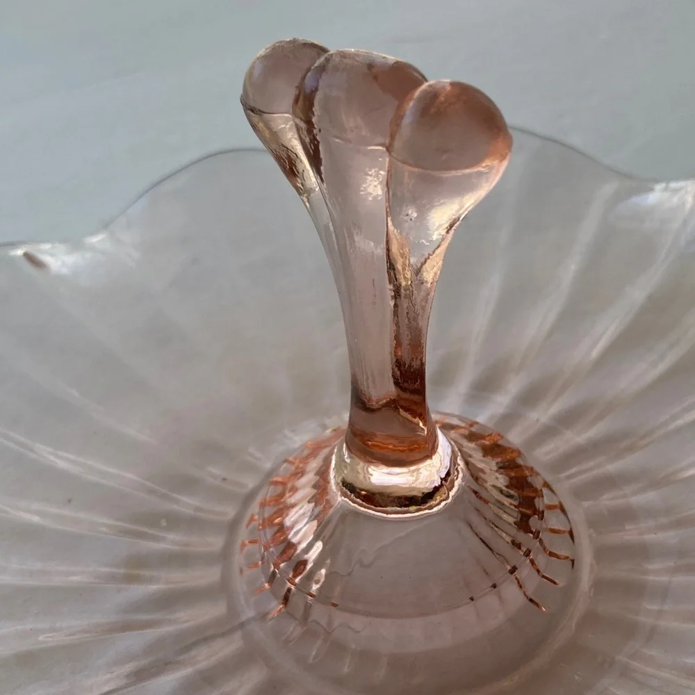ANCHOR HOCKING Vintage Pink Glass Serving Candy Trinket Dish 4 inches Tall